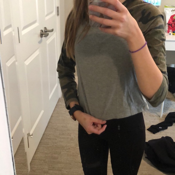 camo kinda cropped tee - youth size - Picture 3 of 5